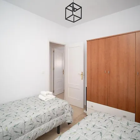 Apartment Piso En El Barrio Alto *